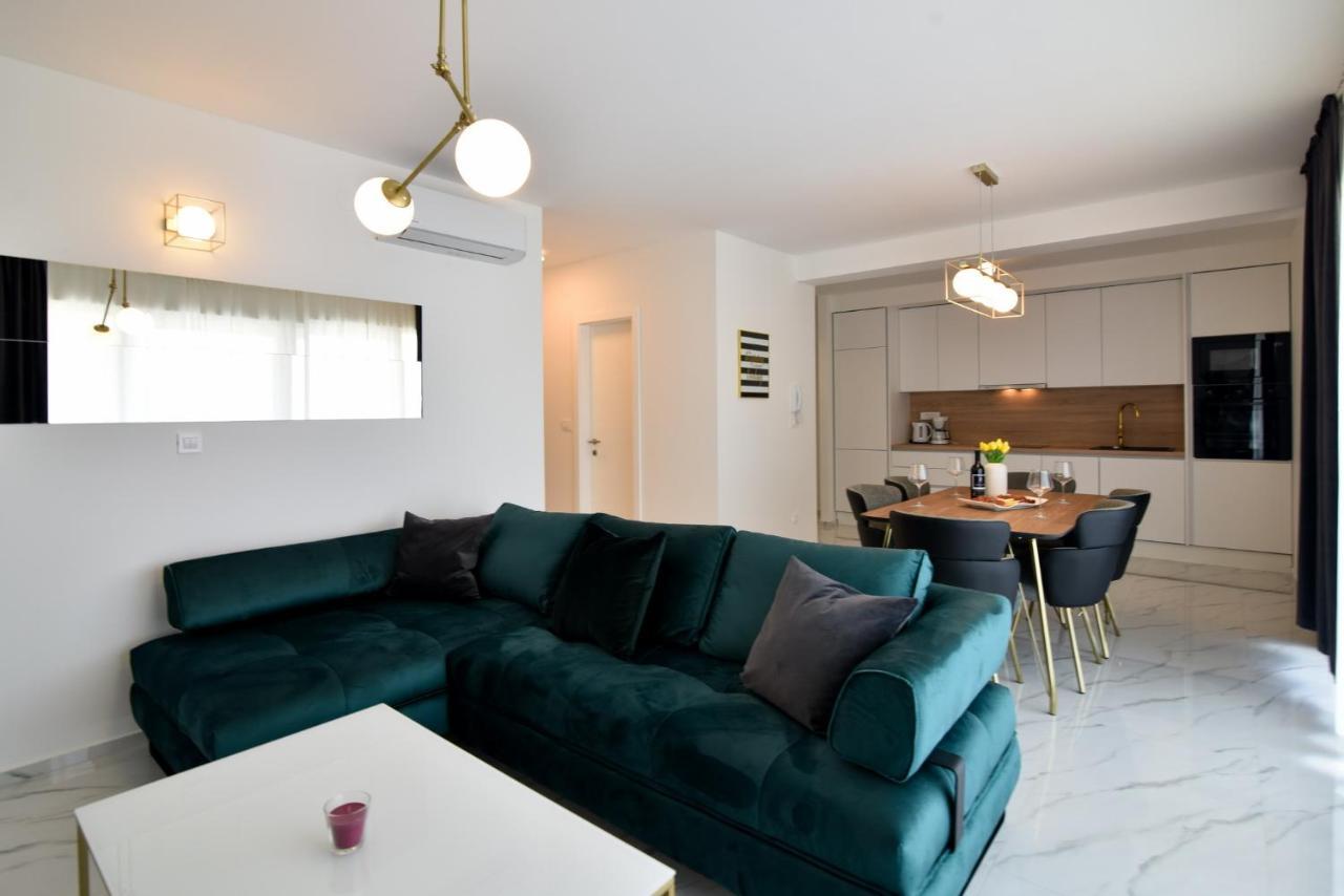 Luxury Apartments La Perla Bibinje Bagian luar foto